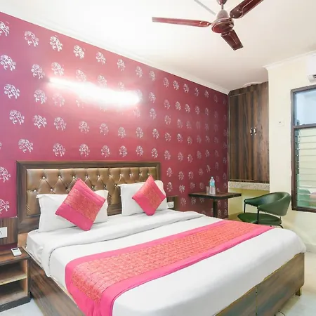 The River Front Hotel At Delhi Airport